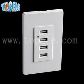 Mercado de enchufe USB blanco, puertos de USB eléctricos del mercado 4 del Usb con 2 placas de pared
